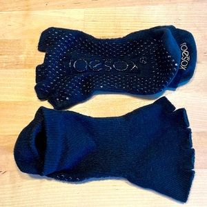 Toe Sox. Never been worn. Great condition. Pet friendly no smoking home